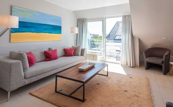 TV, DVD player, stereo