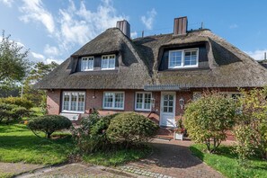 Exterior - LH Westermüür, App. 3 - Familienfreundliche 3-zimmerwohnung mit ca. 60 m² Wohnfläche, für bis zu 4 (Wenningstedt-Braderup (Sylt))