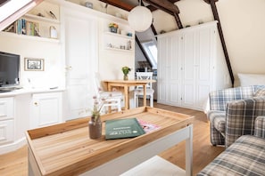 Fernseher, Stereoanlage