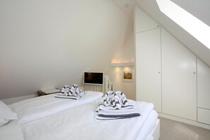 2 bedrooms, in-room safe, iron/ironing board, WiFi - Am Heidepark, App. 5 G - Friendly designed 2-room apartment on approx. 50 m² (Wenningstedt-Braderup (Sylt))