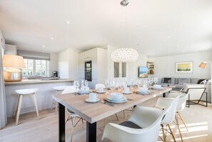 Imagen sin descripción, 4 de 32, botón