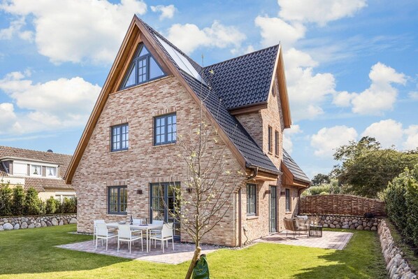 Imagen sin descripción, 1 de 32, botón