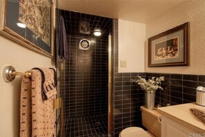 Bathtub