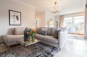 Imagen sin descripción, 2 de 36, botón