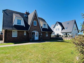 Exterior - LH Dwarslöper, App.4 - Moderne Ferienwohnung mit ca. 50 m², für bis zu 4 Personen (Wenningstedt-Braderup (Sylt))