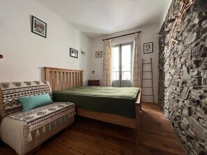 2 Schlafzimmer, Bügeleisen/Bügelbrett, Reisekinderbett, kostenloses WLAN