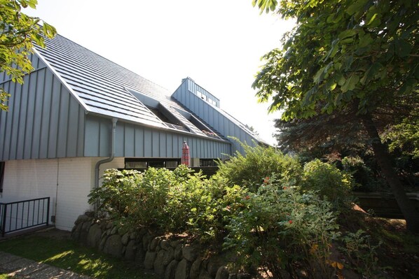 Unclassified image, 1 of 21, button - Käpt`n Nelson, App 10 - Bright 2-room vacation apartment with approx. 52 m² living space, (Wenningstedt-Braderup (Sylt))