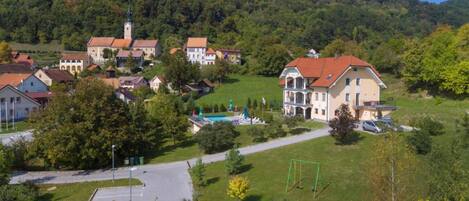 Esterni