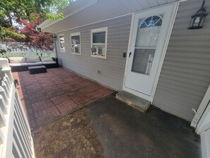 Exterior detail - Private 1 bedroom apt in a quiet neighborhood, close to all! (Centereach)