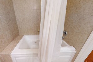 Unclassified image, 5 of 46, button