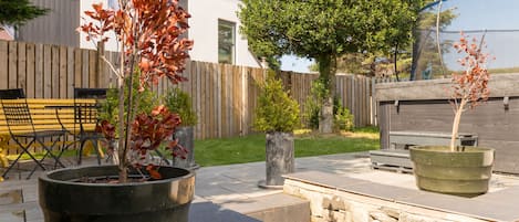Luxury Apartment, Private Bathroom (19th Century Luxury Lodge) | Garden