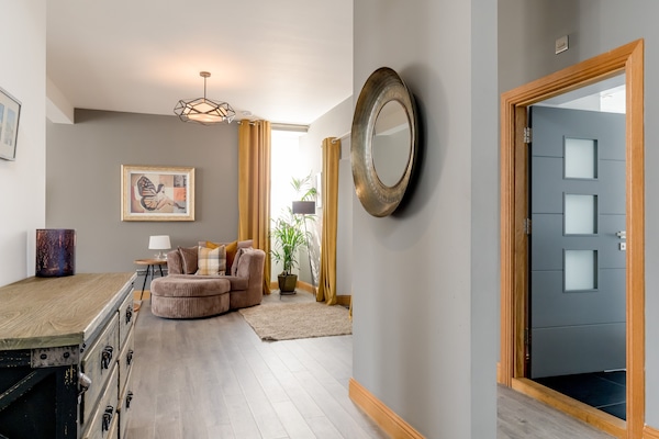 Luxury Apartment, Private Bathroom (19th Century Luxury Lodge) | Interior