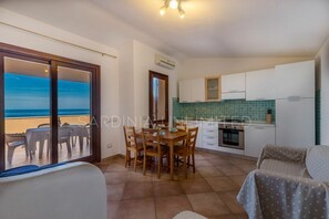 Interior - Casa Rosa Rossa: with swimming pool, ideal for 5 persons (Costa Paradiso)