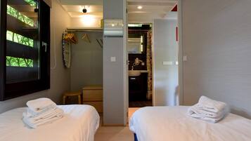 8 bedrooms, Internet