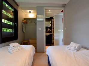 8 habitaciones y acceso a internet 