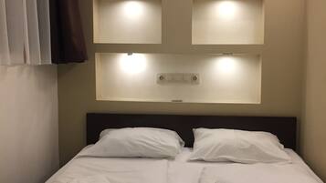 Standard Double or Twin Room | In-room safe, blackout curtains, soundproofing, iron/ironing board