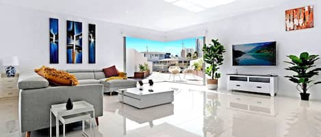 Télévision, espaces bureaux