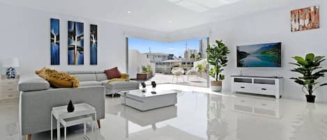 TV, offices