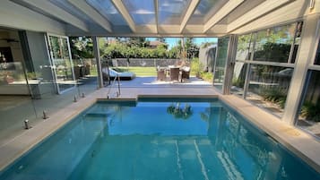 Piscine couverte, piscine chauffée