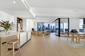 Interior - Luxury Villas Bela Casa (Ocean Views) (Gold Coast)