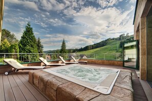 Indoor pool, pool loungers - Hotel Pegaz (Krynica-Zdroj)