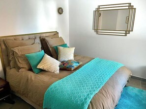 1 chambre, fer et planche à repasser, Wi-Fi gratuit, draps fournis