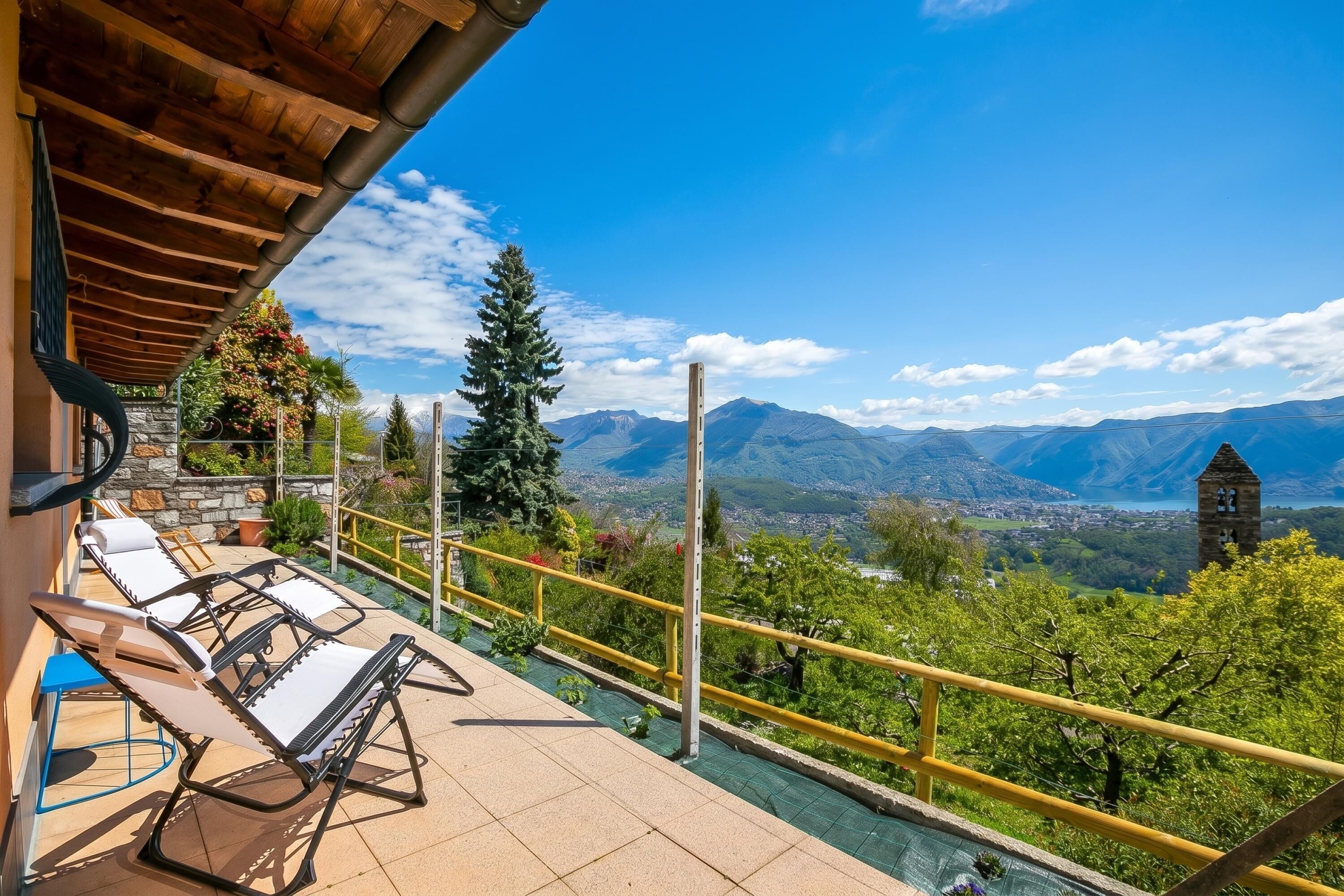 Family Apartment, Multiple Bedrooms, Mountainside (Petit Cadeau) | Property grounds