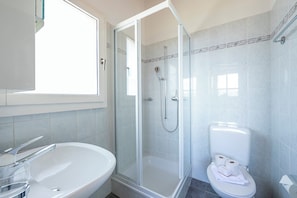 Family Apartment, 1 Bedroom, Terrace, Mountainside (Petit Cadeau) | Bathroom | Hair dryer, shampoo - Petit Cadeau (Cademario)