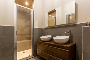 Loft luxueux, salle de bain privée (Manhattan Loft Apartment) | Salle de bain