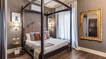 Estudi en suite superior | Cobrellits, matalassos d'escuma viscoelàstica i minibar