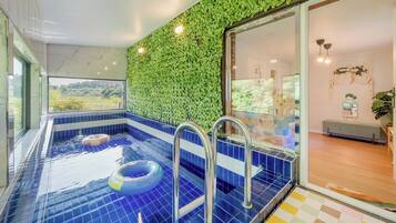 Basic Room, 3 Bedrooms (YOYO POOL) | 3 bedrooms, free WiFi