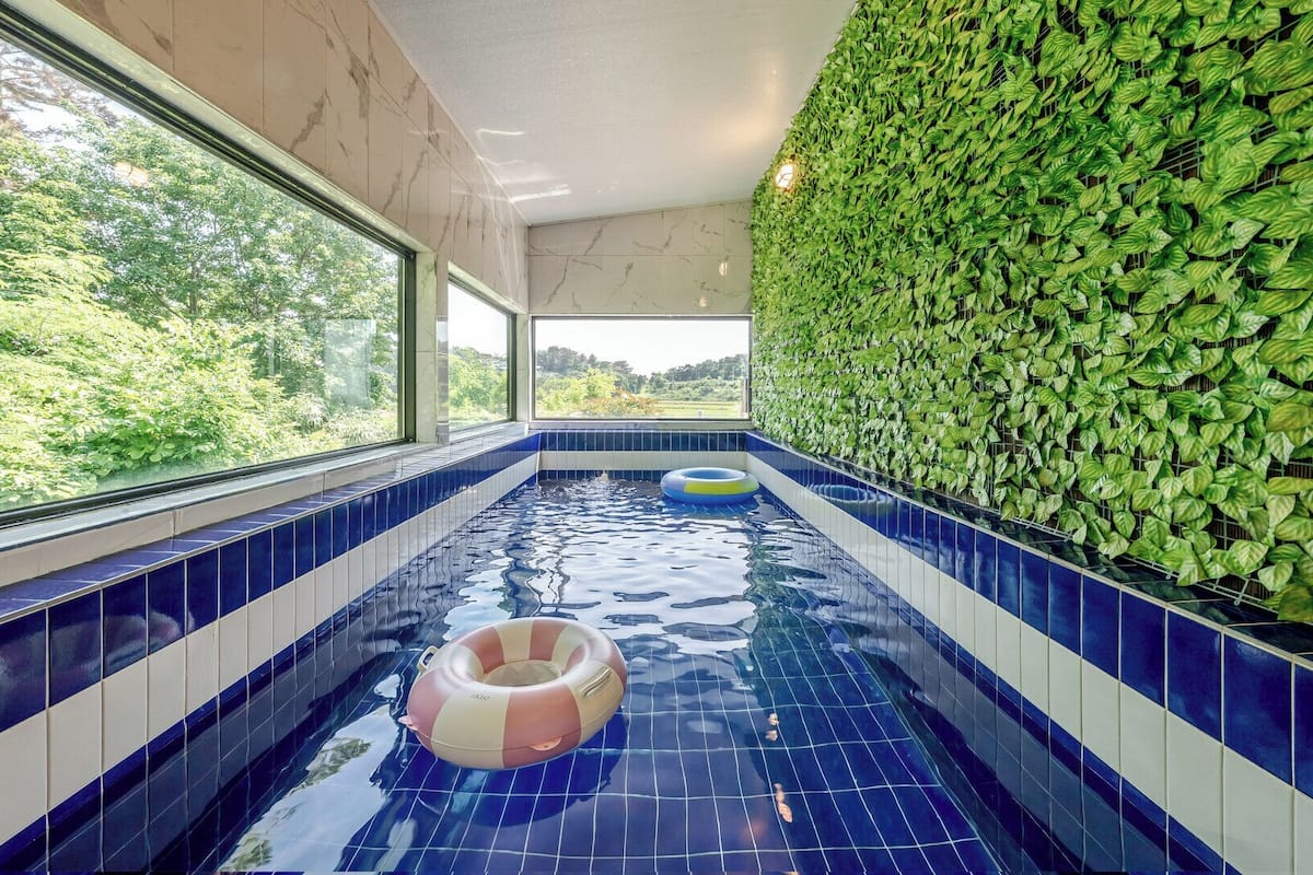 Chambre, 3 chambres (YOYO POOL) | 3 chambres, Wi-Fi gratuit