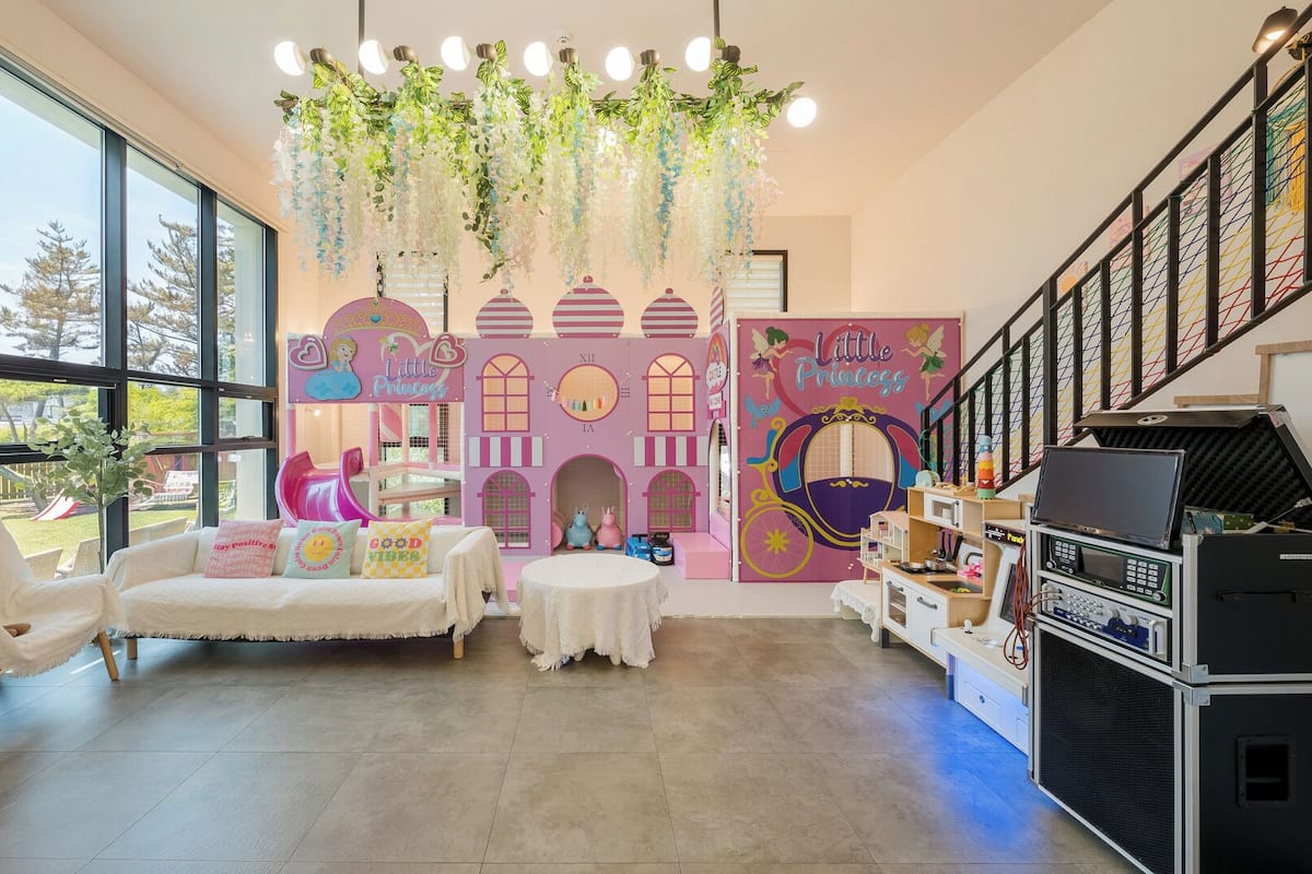 Chambre, 3 chambres (ALADDIN POOL) | 3 chambres, Wi-Fi gratuit