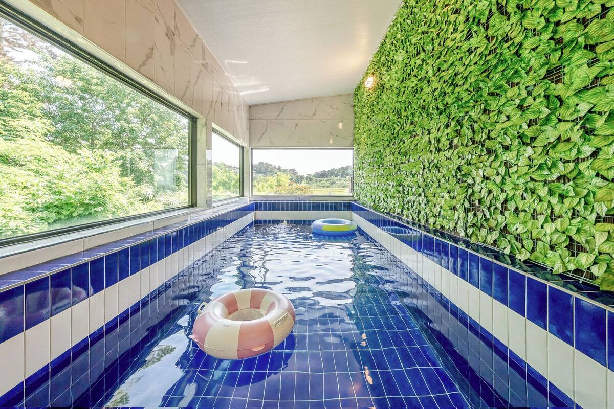 Basic Room, 3 Bedrooms (YOYO POOL) | 3 bedrooms, free WiFi