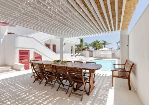 Villa 'Rosimeli' close to the Beach with Pool & Wi-Fi