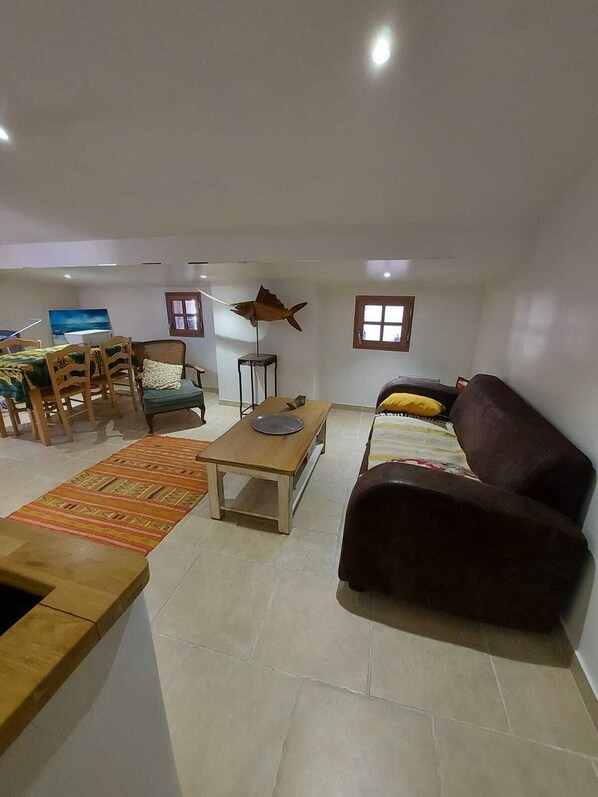 1 bedroom, free WiFi, bed sheets - Renovated apartment in the center of Castellane/gorges du verdon (Castellane)