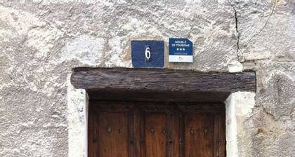 Renovated apartment in the center of Castellane/gorges du verdon