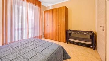 1 dormitori, wifi gratuïta i roba de llit