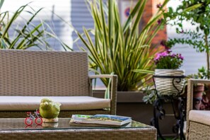 Property grounds - Holiday Apartment Isophylla Standard with Balcony & Wi-Fi (Finale Ligure)