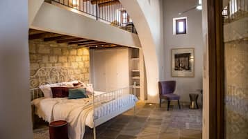 1 chambre, bureau, Wi-Fi, draps fournis