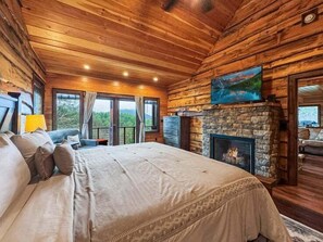 3 habitaciones, escritorio, tabla de planchar con plancha y wifi gratis 