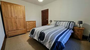 3 bedrooms, individually decorated, individually furnished, free WiFi