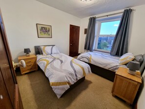Cottage | 3 bedrooms, individually decorated, individually furnished, free WiFi - 2 Mill Street (Penrith)