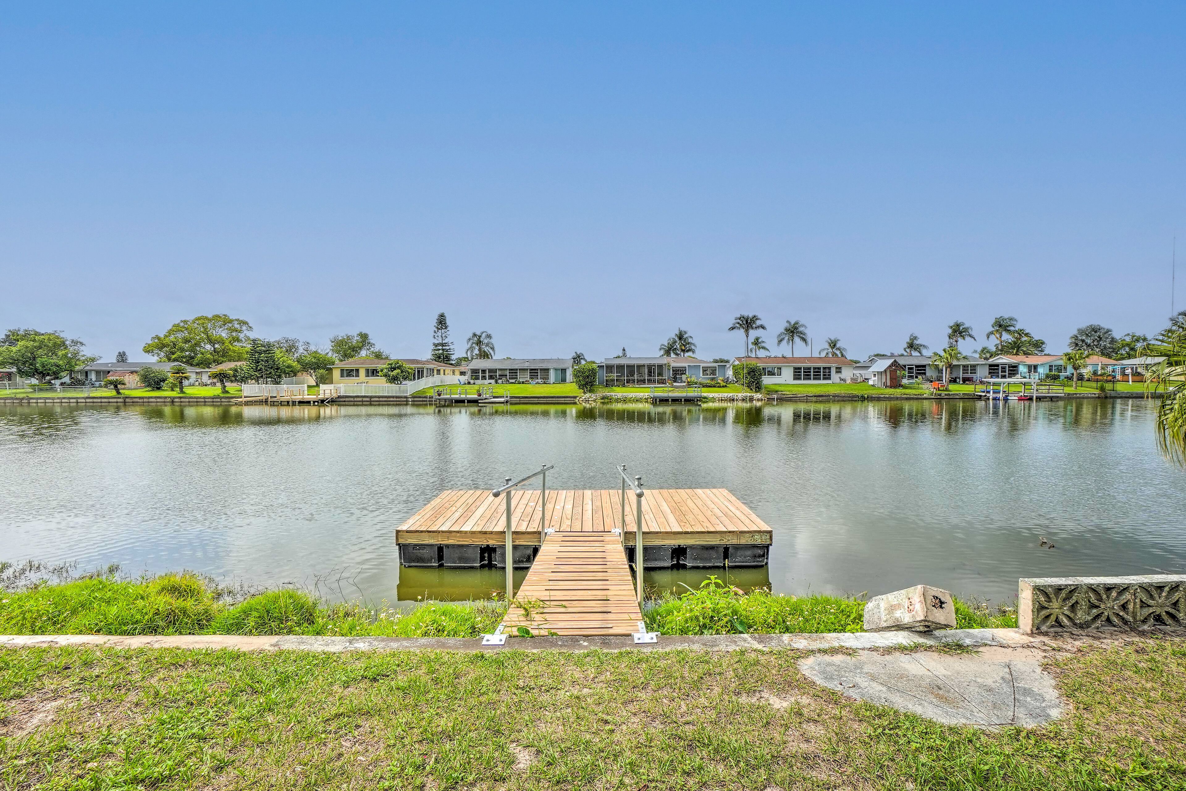 Beautiful Holiday Home w/ Dock & Furnished Lanai!