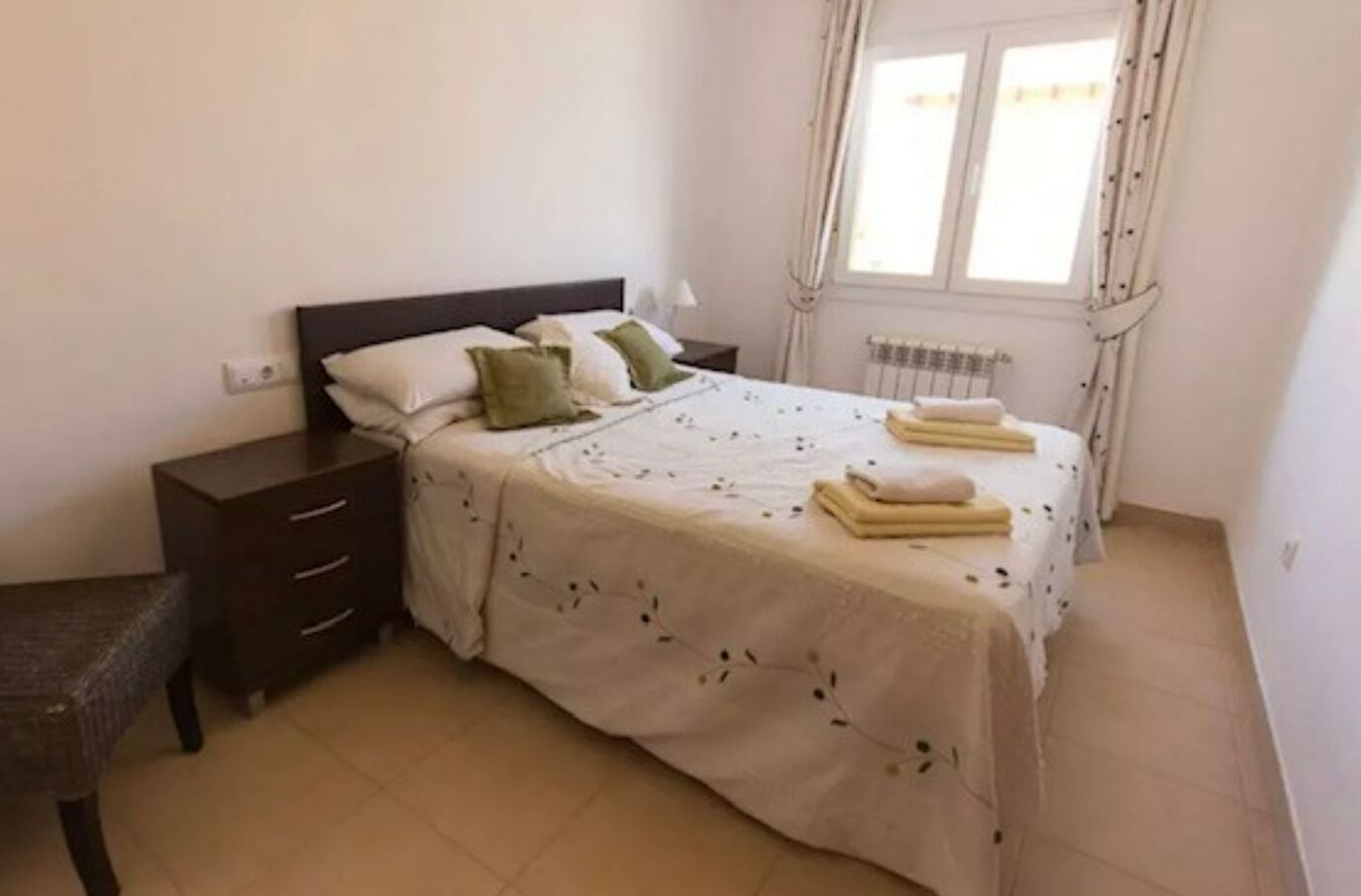 3 habitaciones, tabla de planchar con plancha y wifi 