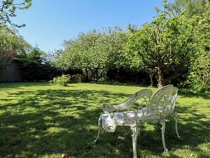 Cottage - 1 Eastview (Louth)