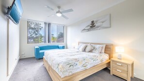 2 bedrooms, iron/ironing board, free WiFi - Mistral Court, 15 17 Mistral Close - fantastic unit with wifi and water views (Nelson Bay)