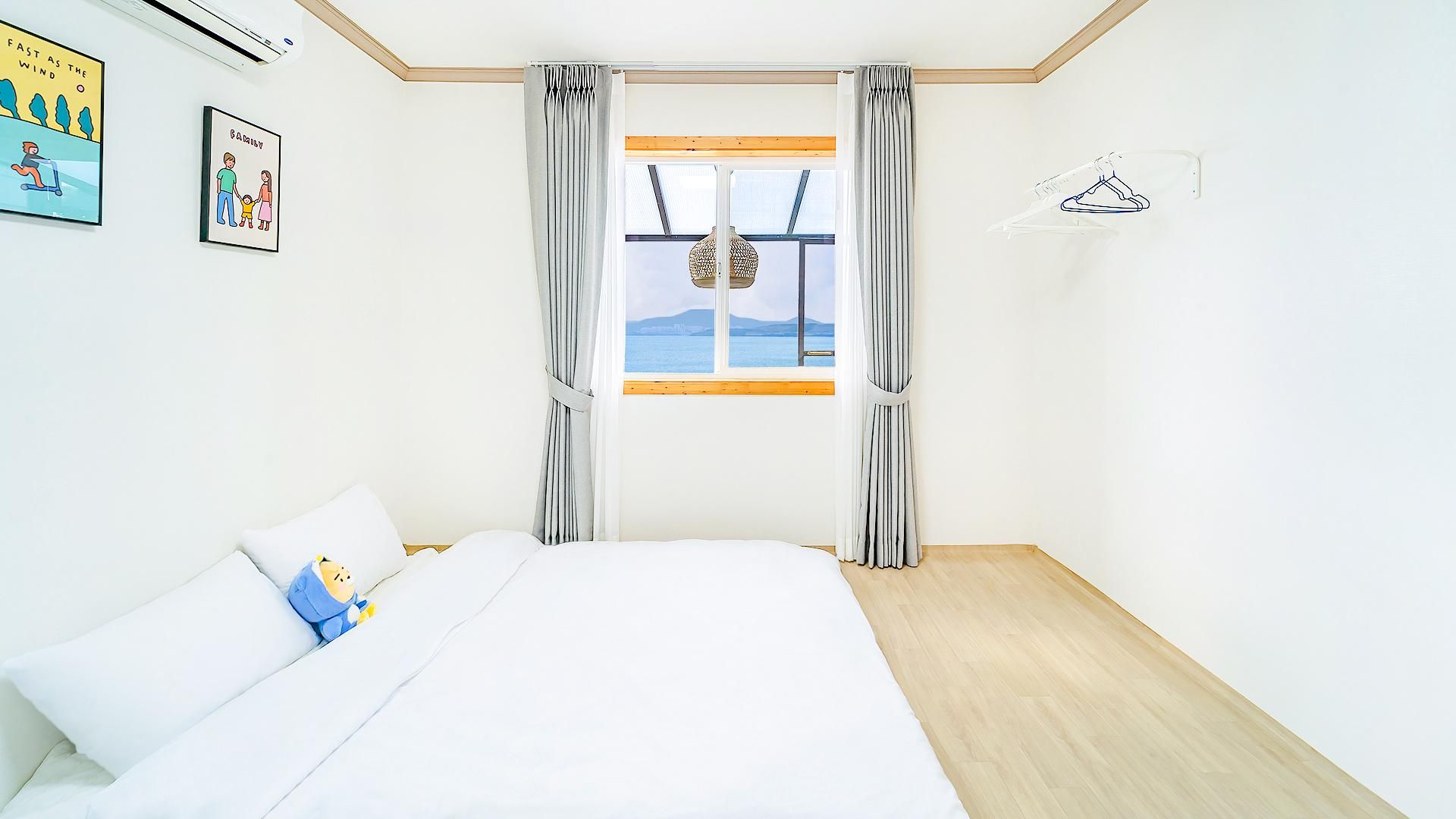 2 bedrooms, WiFi (free)