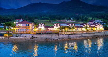Yeosu Hi Mom Kids Family Pension Gold