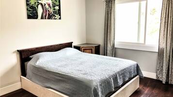 2 habitaciones, escritorio, wifi gratis y ropa de cama